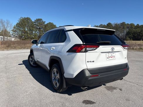Used 2024 Toyota RAV4 XLE image 5