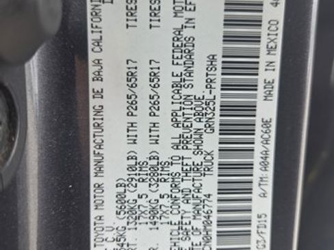 Used 2017 Toyota Tacoma TRD Sport w/ Tow Package RWD image 21