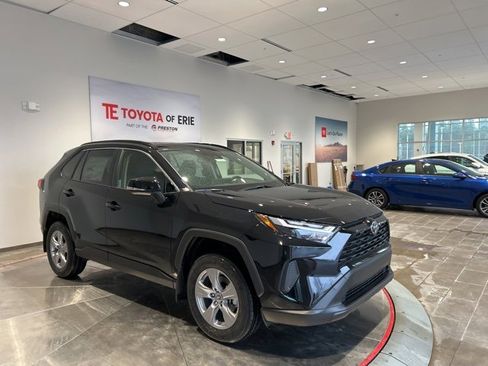 New 2025 Toyota RAV4 XLE image 1