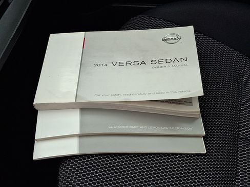 Used 2014 Nissan Versa SV FWD image 25