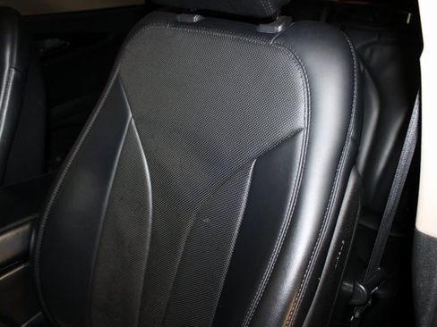 Used 2021 Lincoln Nautilus Reserve image 9