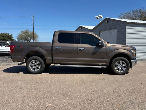 Used 2017 Ford F150 XLT w/ Equipment Group 302A Luxury image 4