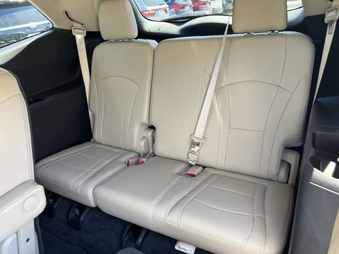 Used 2020 Buick Enclave Essence w/ Sound and Sites Package image 14