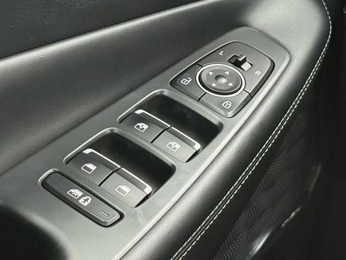 Used 2023 Hyundai Santa Fe SEL Premium image 18