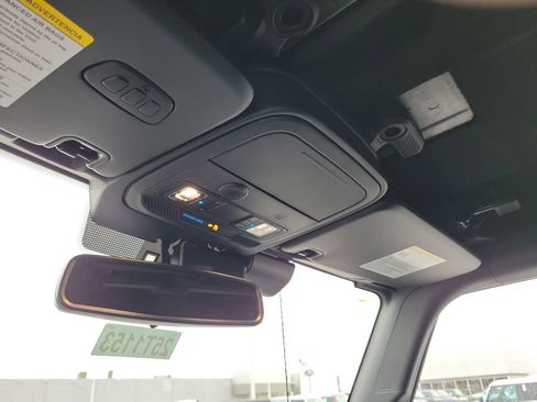 New 2025 Ford Bronco Outer Banks w/ Sasquatch Package image 30