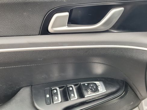 Used 2022 Kia K5 GT-Line FWD image 8