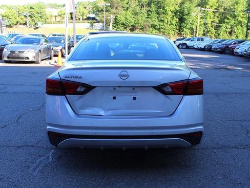 Used 2024 Nissan Altima 2.5 S FWD image 4