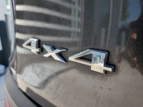 Used 2015 Jeep Cherokee Limited image 37