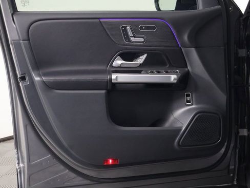 Certified 2023 Mercedes-Benz GLB 250 image 13