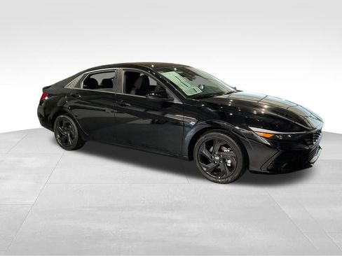 New 2026 Hyundai Elantra SEL Sport Premium FWD image 1
