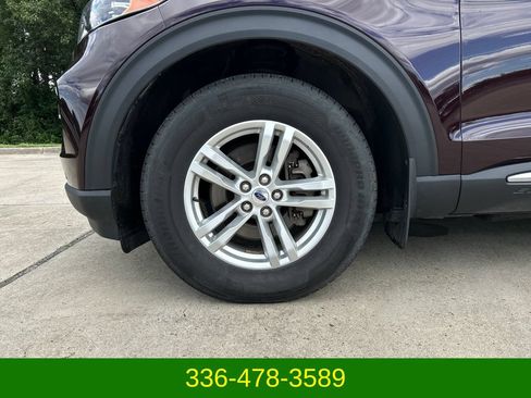 Used 2023 Ford Explorer XLT w/ Equipment Group 202A AWD/4WD image 16