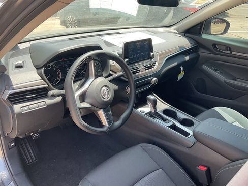 New 2026 Nissan Altima 2.5 SV FWD image 12