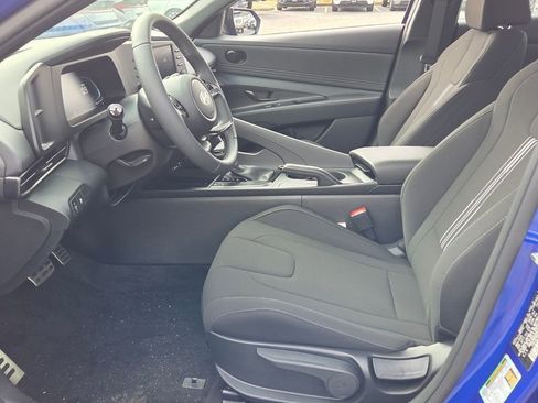 New 2025 Hyundai Elantra Sport image 5