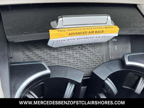 Used 2025 Mercedes-Benz GLS 450 4MATIC image 29