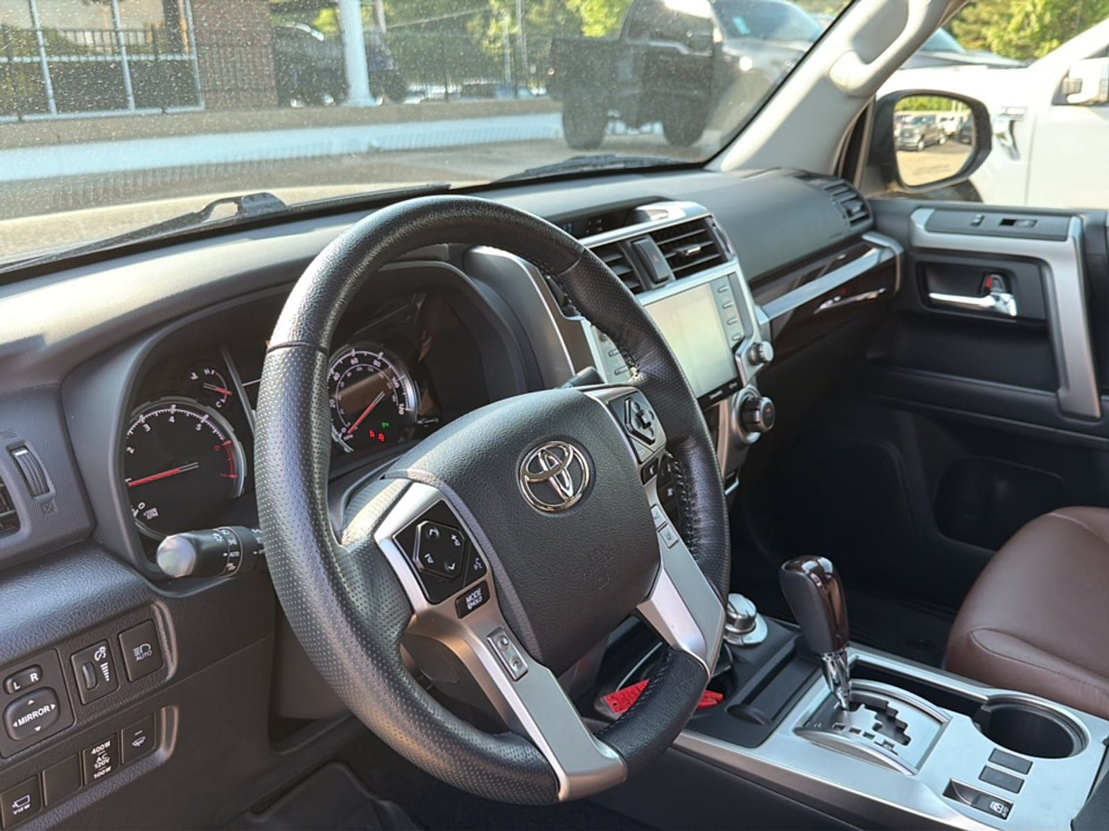 Used 2023 Toyota 4Runner Limited AWD/4WD image 21