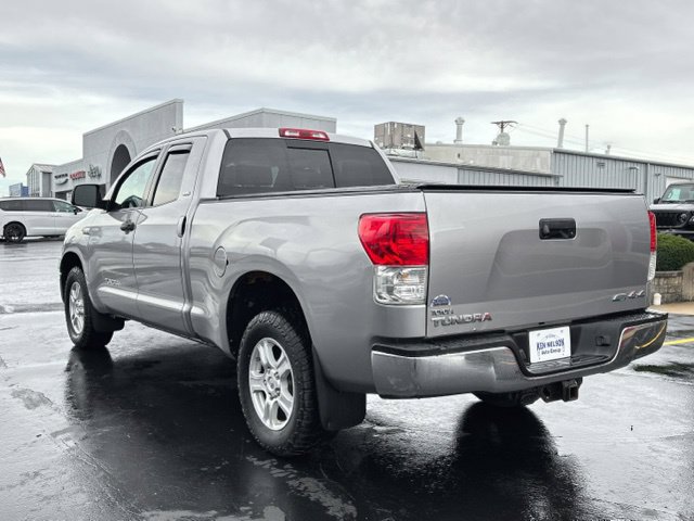 Used 2012 Toyota Tundra 4x4 Double Cab w/ SR5 Pkg image 3