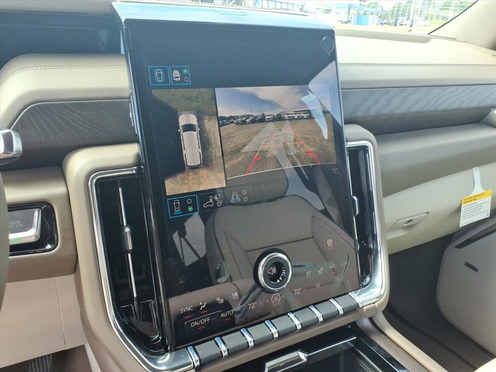 New 2026 GMC Yukon XL Denali AWD/4WD image 21