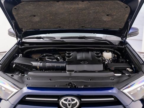 Used 2024 Toyota 4Runner SR5 image 27