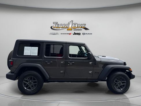 Used 2020 Jeep Wrangler Unlimited Sport AWD/4WD image 9