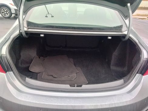 Used 2024 Chevrolet Malibu LT image 11