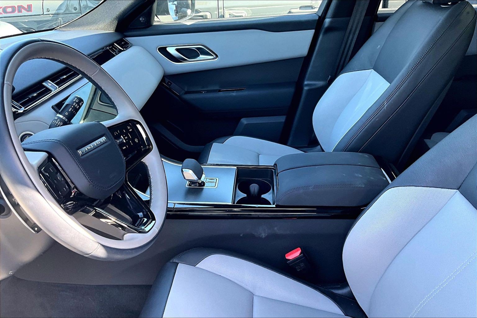 Used 2026 Land Rover Range Rover Velar S AWD/4WD image 3