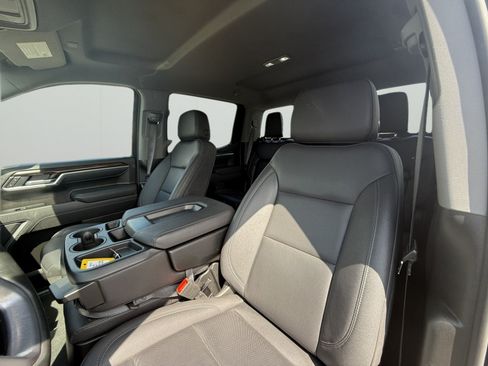 Certified 2026 GMC Sierra 1500 SLT AWD/4WD image 9
