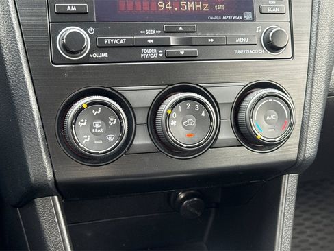 Used 2012 Subaru Impreza 2.0i image 17