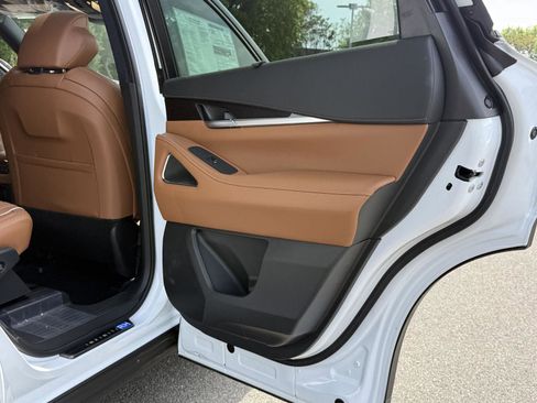 New 2026 INFINITI QX60 Autograph w/ Dark Cargo Package image 27