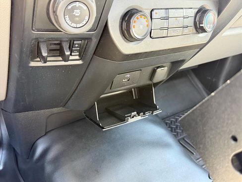 Used 2016 Ford F150 XL w/ Equipment Group 101A Mid AWD/4WD image 30