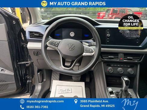 Used 2022 Volkswagen Taos SE AWD/4WD image 13