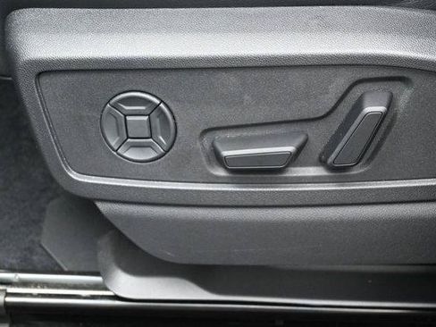 Used 2025 Audi Q5 Premium Plus w/ Premium Plus AWD/4WD image 10