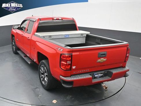 Used 2019 Chevrolet Silverado 1500 LT w/ Texas Edition AWD/4WD image 13