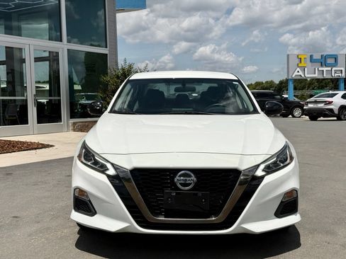 Used 2019 Nissan Altima 2.5 SR FWD image 6
