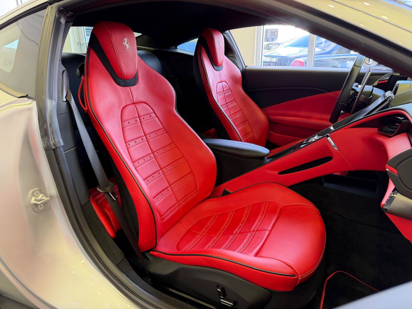 Used 2022 Ferrari Roma RWD image 49