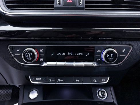 Used 2018 Audi Q5 Prestige w/ Prestige Package image 25