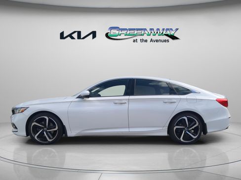 Used 2018 Honda Accord Sport image 4