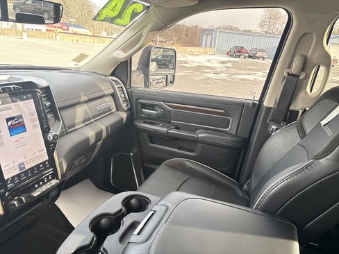 Used 2024 RAM 2500 Laramie w/ Safety Group image 22