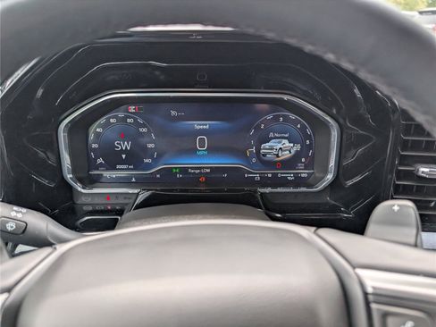 Used 2024 Chevrolet Silverado 1500 RST AWD/4WD image 30