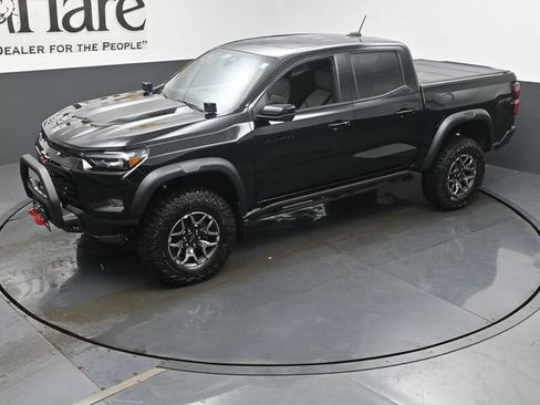 New 2026 Chevrolet Colorado ZR2 w/ Off-Road Front Bumper Package AWD/4WD image 22