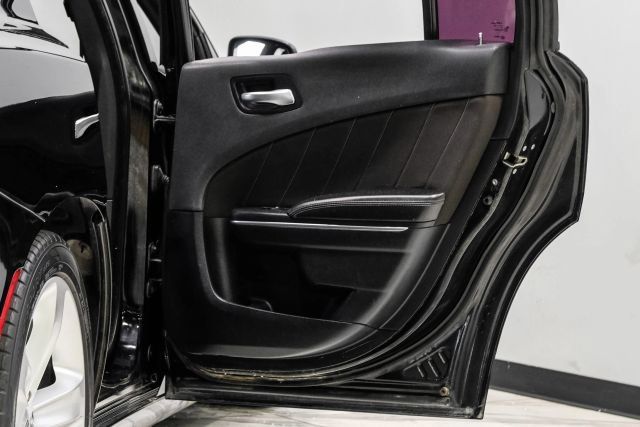 Used 2018 Dodge Charger R/T RWD image 45
