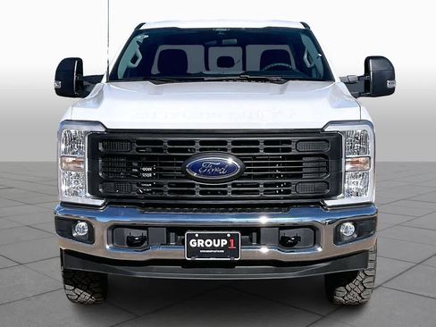 New 2026 Ford F250 XL w/ XL Off-Road Package image 3