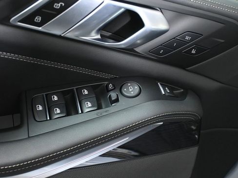 Certified 2025 BMW X5 xDrive50e w/ M Sport Package image 32