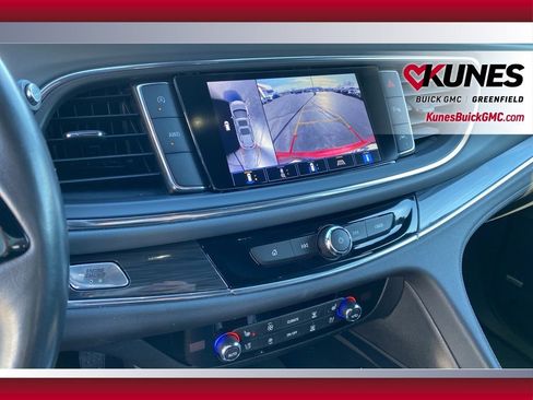 Used 2024 Buick Enclave Premium image 19