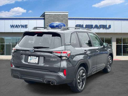 Used 2025 Subaru Forester Limited w/ Popular Package AWD/4WD image 4