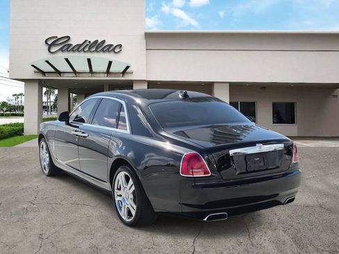 Used 2020 Rolls-Royce Ghost image 3