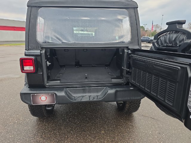 Used 2021 Jeep Wrangler Unlimited Sport AWD/4WD image 26