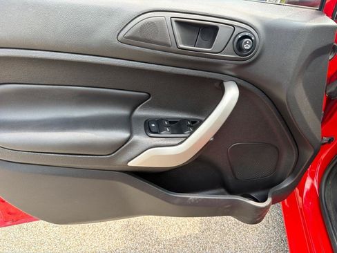 Used 2012 Ford Fiesta SEL FWD image 14