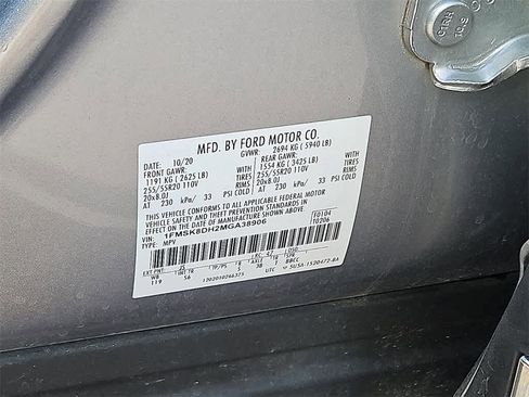 Used 2021 Ford Explorer XLT w/ Equipment Group 202A image 24