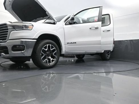 New 2026 RAM 1500 Laramie AWD/4WD image 34