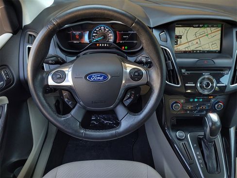 Used 2015 Ford Focus Electric Hatchback image 13